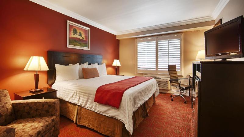 King Room - Non-Smoking image 2