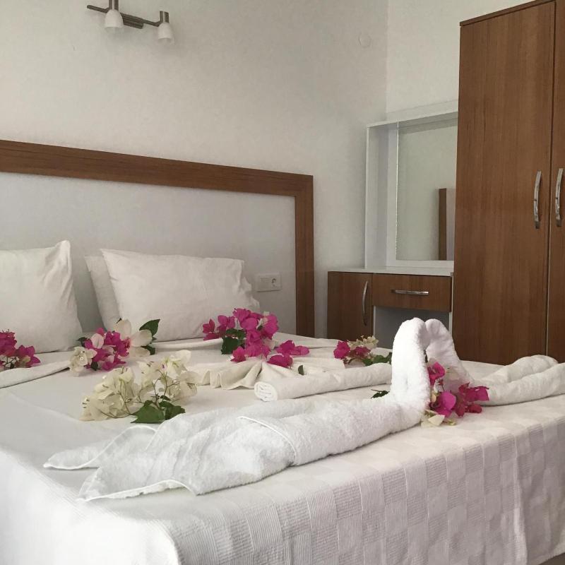 Double or Twin Room image 2