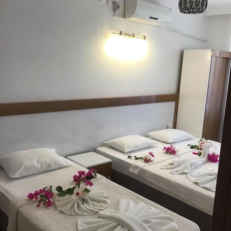Triple Room image 2
