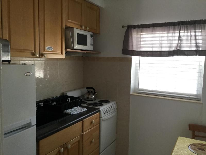 Breakaway Inn Guest House - image 36