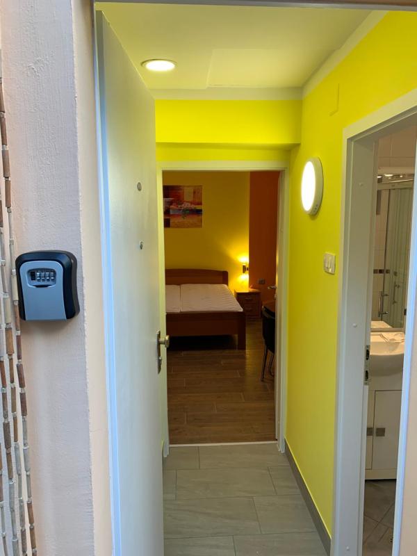 Opatija Central Studio Apartment - image 19