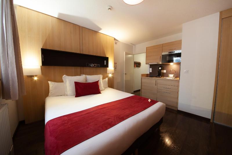 Apparthotel Privilodges Carré de Jaude - image 24