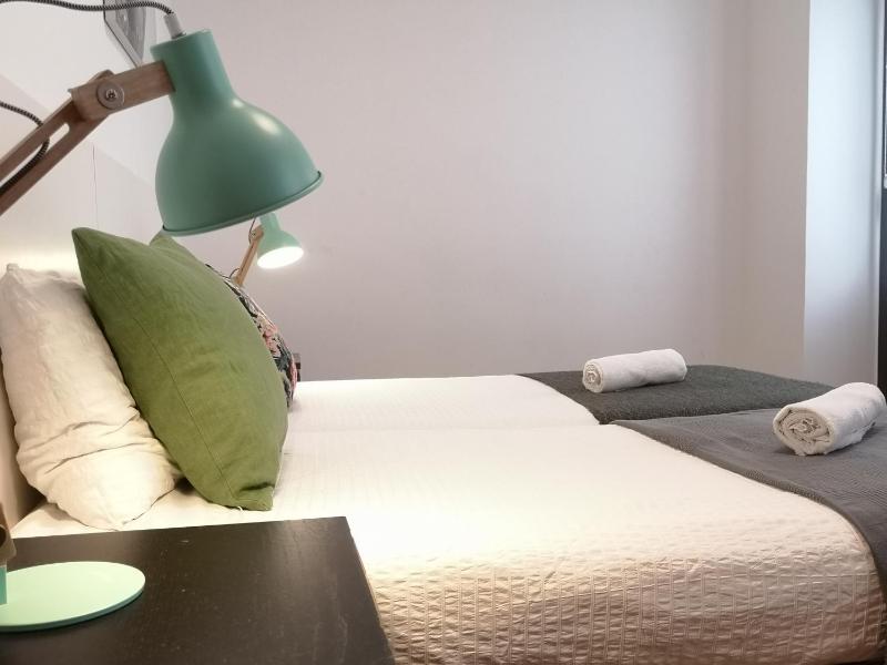 Apartamento Amplio y Central a pie de Playa la Concha - image 22
