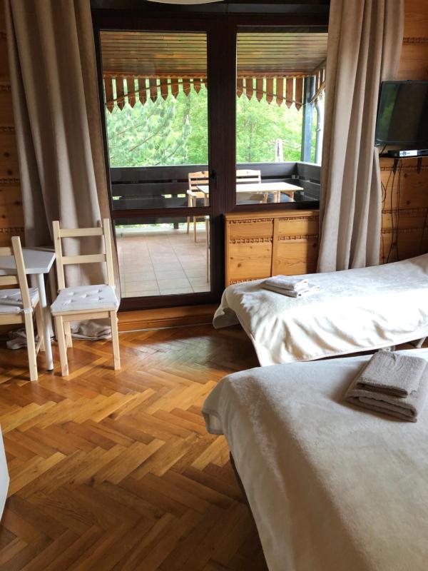 Deluxe Double Room with Balcony image 3