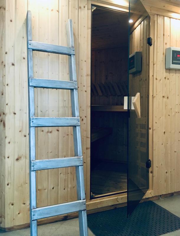 Chalet image 1