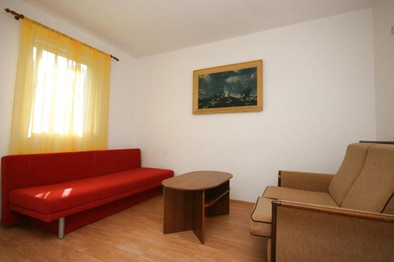 One-Bedroom Apartment with Terrace and Sea View image 1