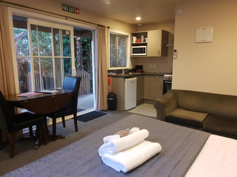 Cranford Cottages and Motel - image 26
