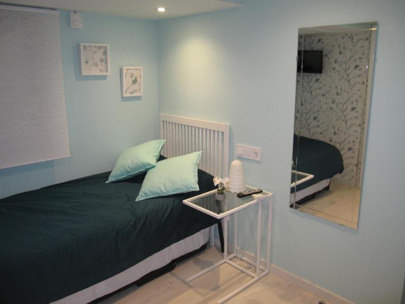 Single Room - Disability Access image 2