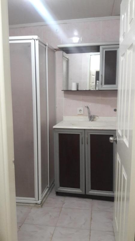 Single Room with Bathroom image 2