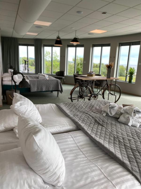 Superior Quadruple Room image 3