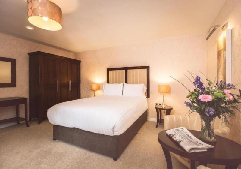 Residences One Bedroom Apartment image 4