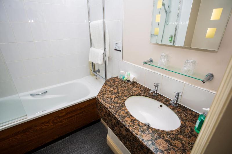 Standard Double Room image 2