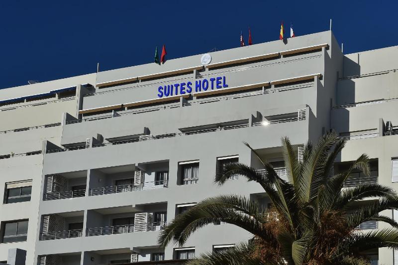 Le Yacht Suites Hotel - image 3