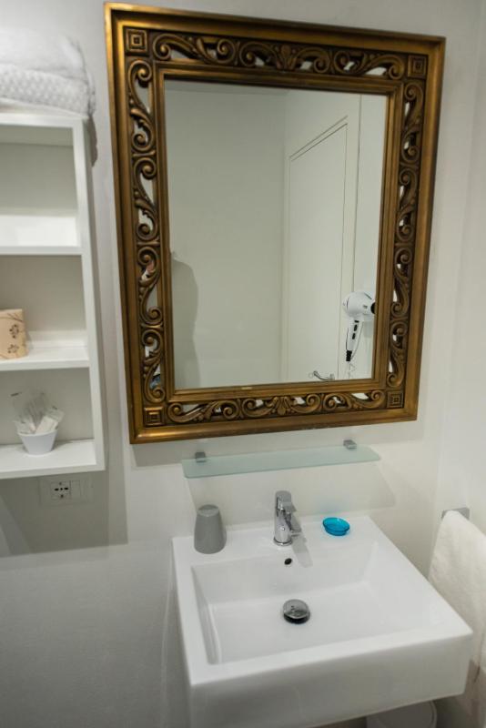 San Vito Accommodations - image 2