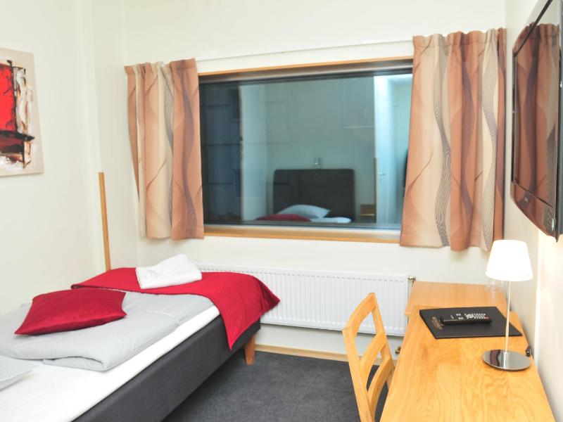 Standard Single Room image 3