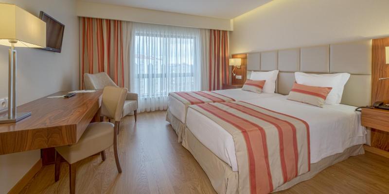 Special Offer - Double or Twin Room image 4