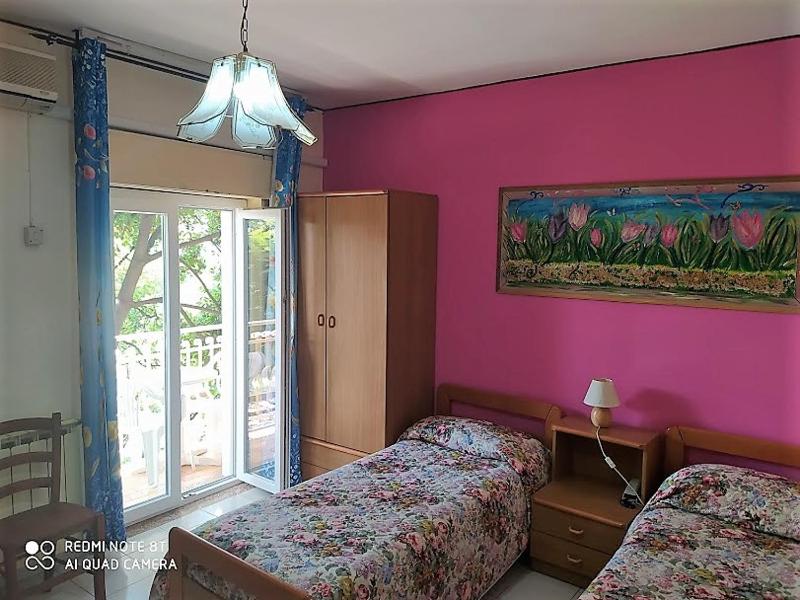 Triple Room image 3