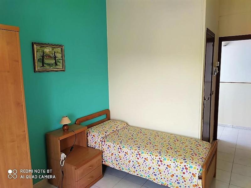 Single Room image 1