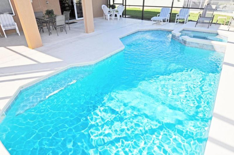 Five-Bedroom House image 3