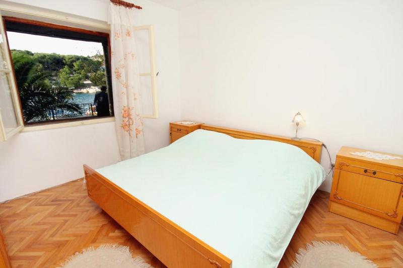 Apartment with Terrace and Sea View image 2