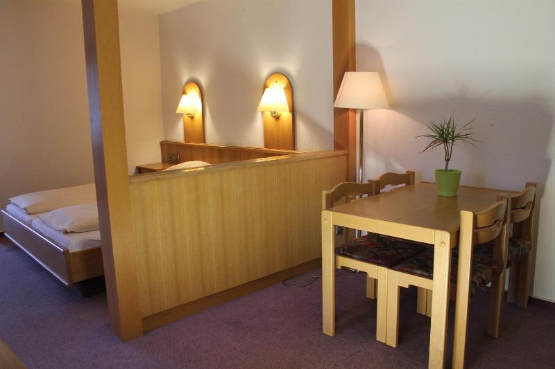 Family Room image 3