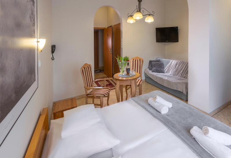 Deluxe Double Room image 4