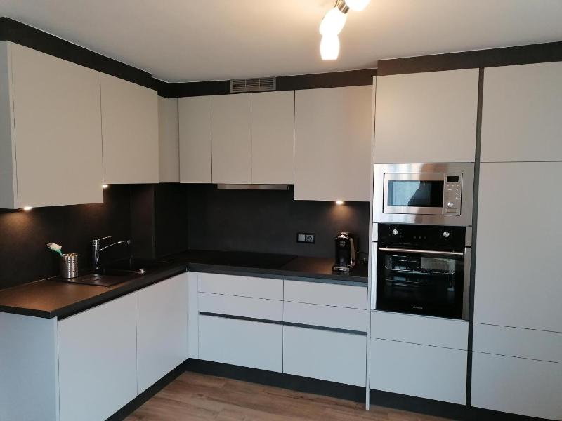 Three-Bedroom Apartment with Balcony image 2