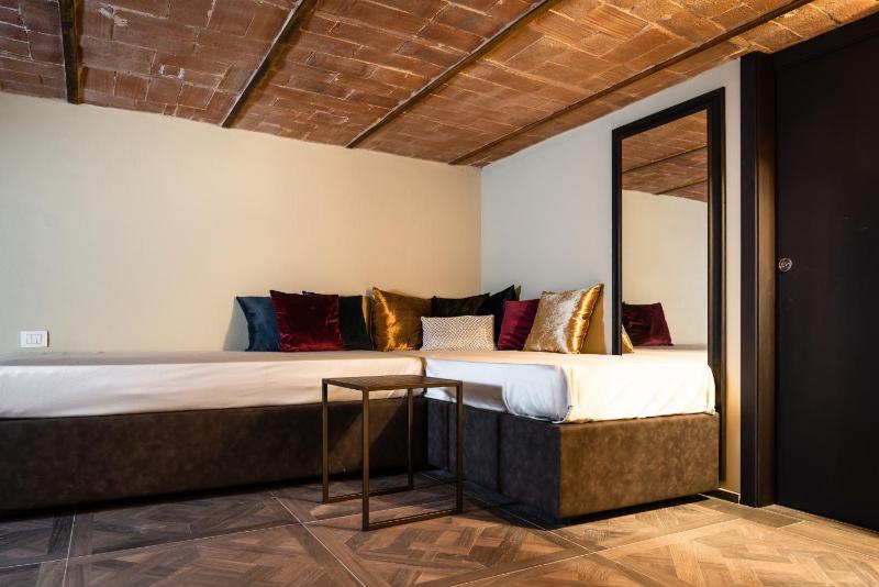 Superior Double Room image 2