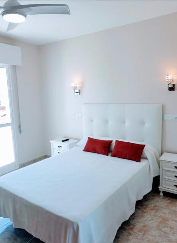 Double Room image 3