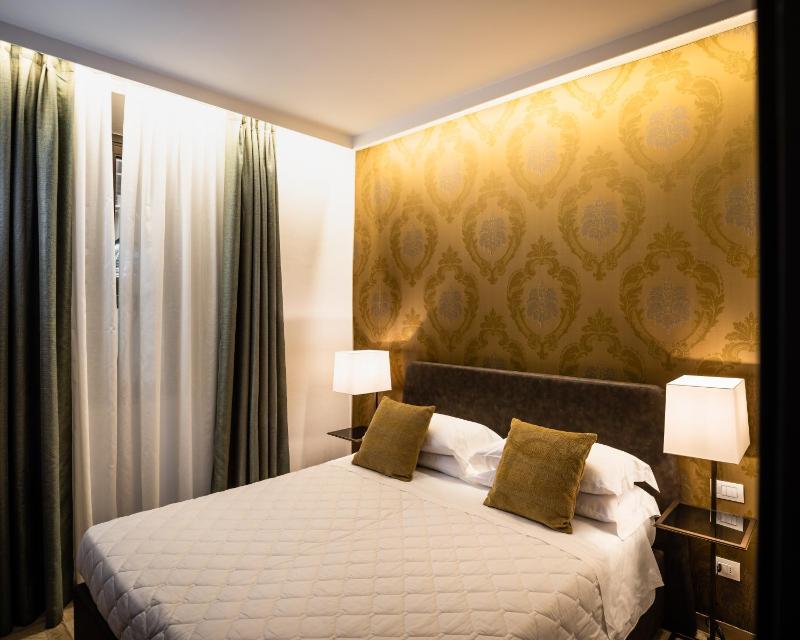 One-Bedroom Apartment image 2