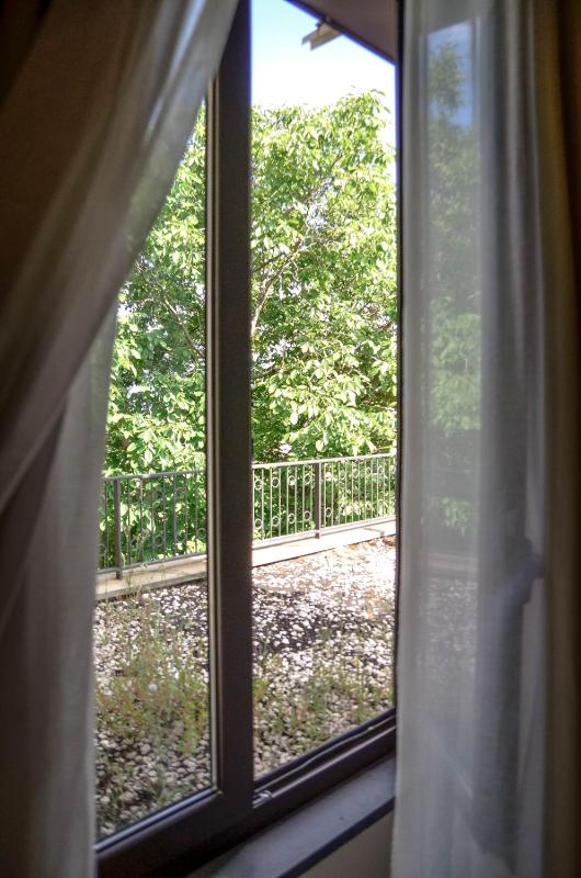 Triple Room with Bathroom image 2