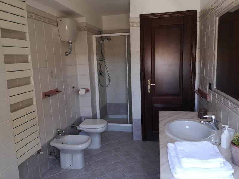 Deluxe Double Room with Sea View image 3