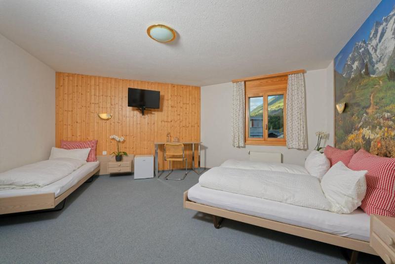Triple Room with Private Bathroom image 2