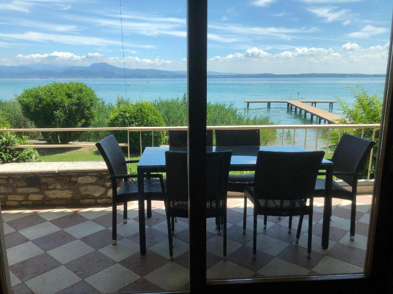 Lake Front Apartment - Direct Lake Access - image 19
