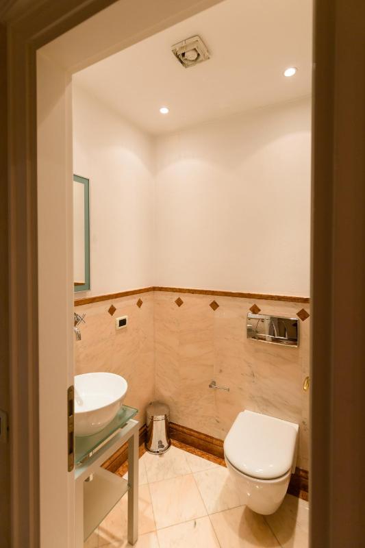 Lake Front Apartment - Direct Lake Access - image 16