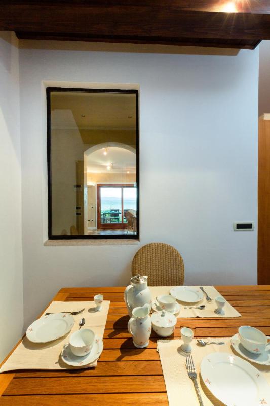 Lake Front Apartment - Direct Lake Access - image 5