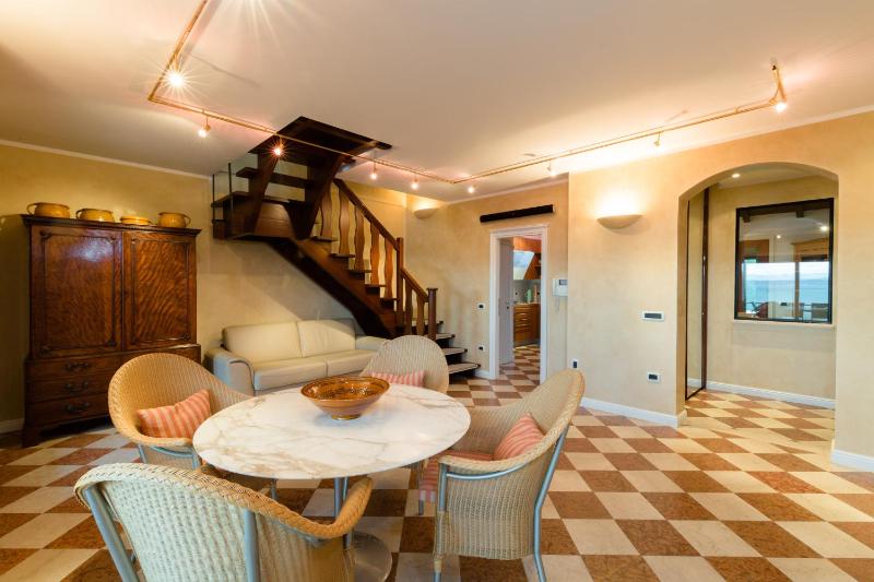 Lake Front Apartment - Direct Lake Access - image 9