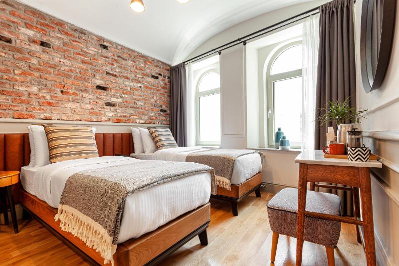 Two-Bedroom Suite image 4