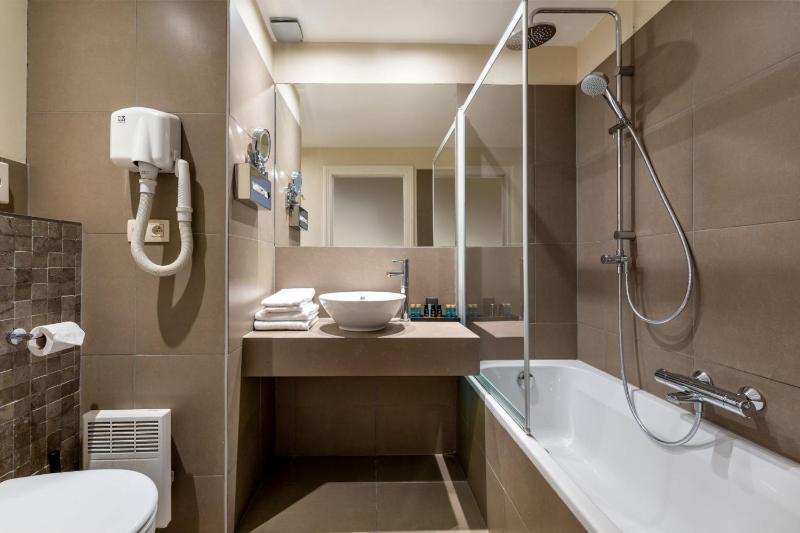 Comfort Double or Twin Room image 3