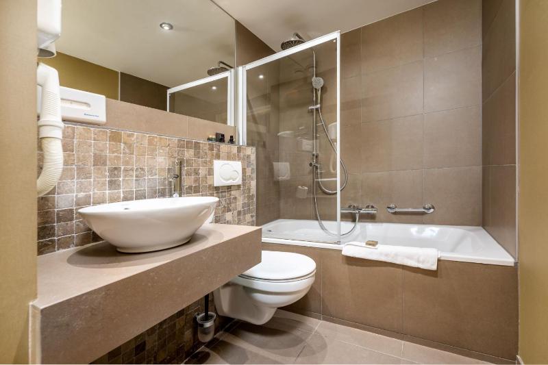 Comfort Double or Twin Room image 2