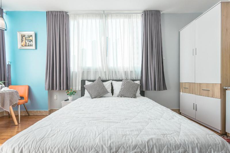 Helen Home - image 7