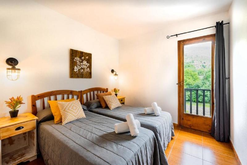 Two-Bedroom Apartment image 4