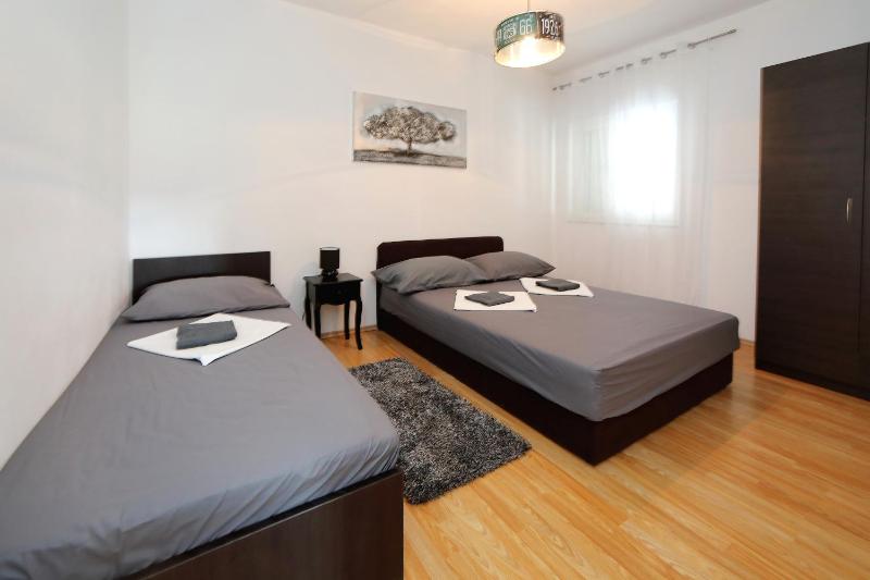 Apartments Neli - image 27