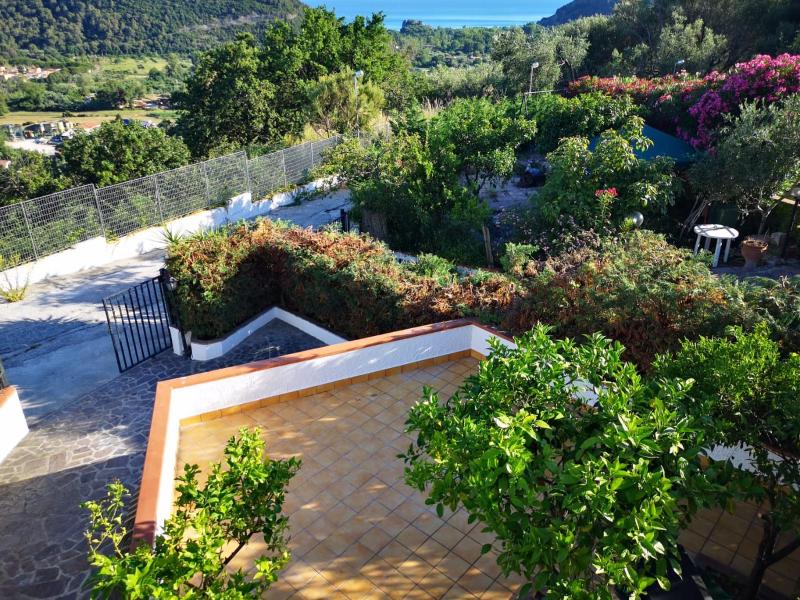 Double Room with Sea View image 2
