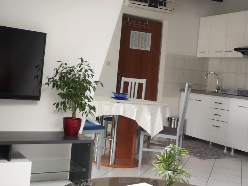 Apartment with Sea View image 2