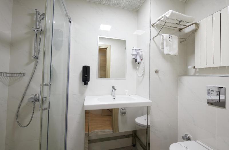 Economy Double Room image 2