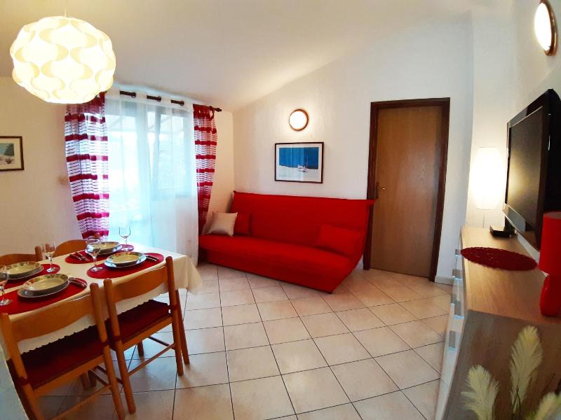 Apartments Zrinka 793 - image 25