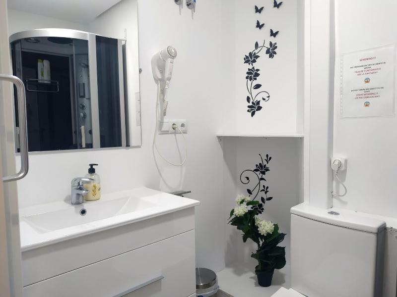 Small Double Room with views image 4