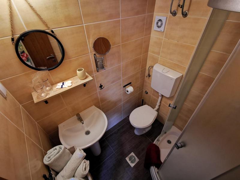 Deluxe Double or Twin Room image 2