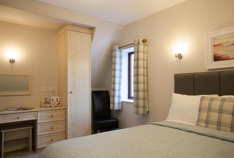 Double Room image 2